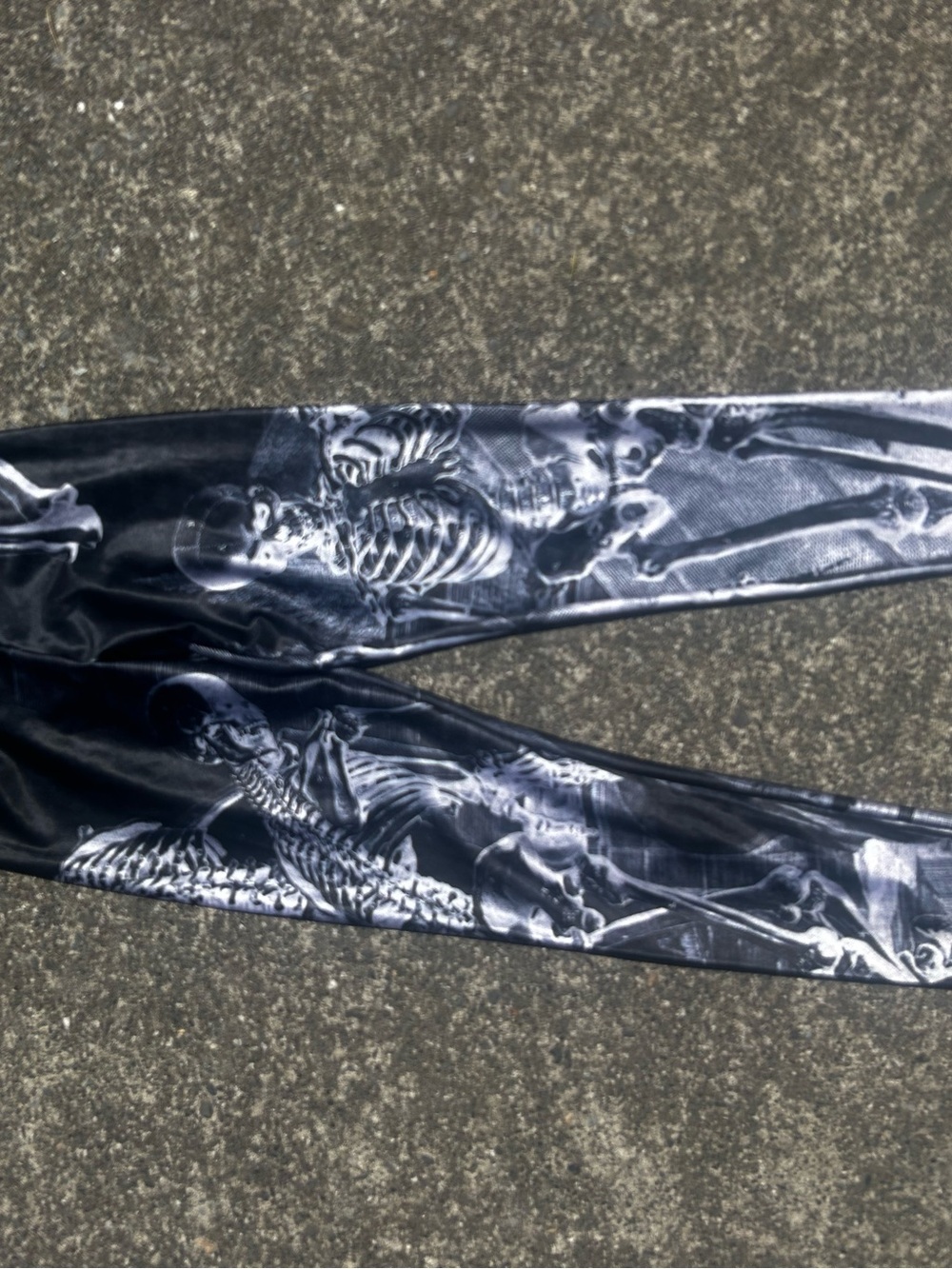 Blackmilk Skull Leggings Tights - Picture 3 of 9